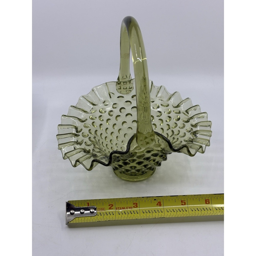 Vintage Fenton Green opalescent hobnail pattern glass flower Ruffled basket - Picture 5 of 6